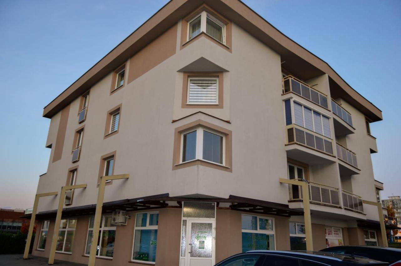 Apartman Mb Poprad Exterior foto